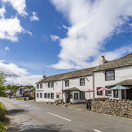Queens Head Inn, Tirril Пенрит Екстериор снимка